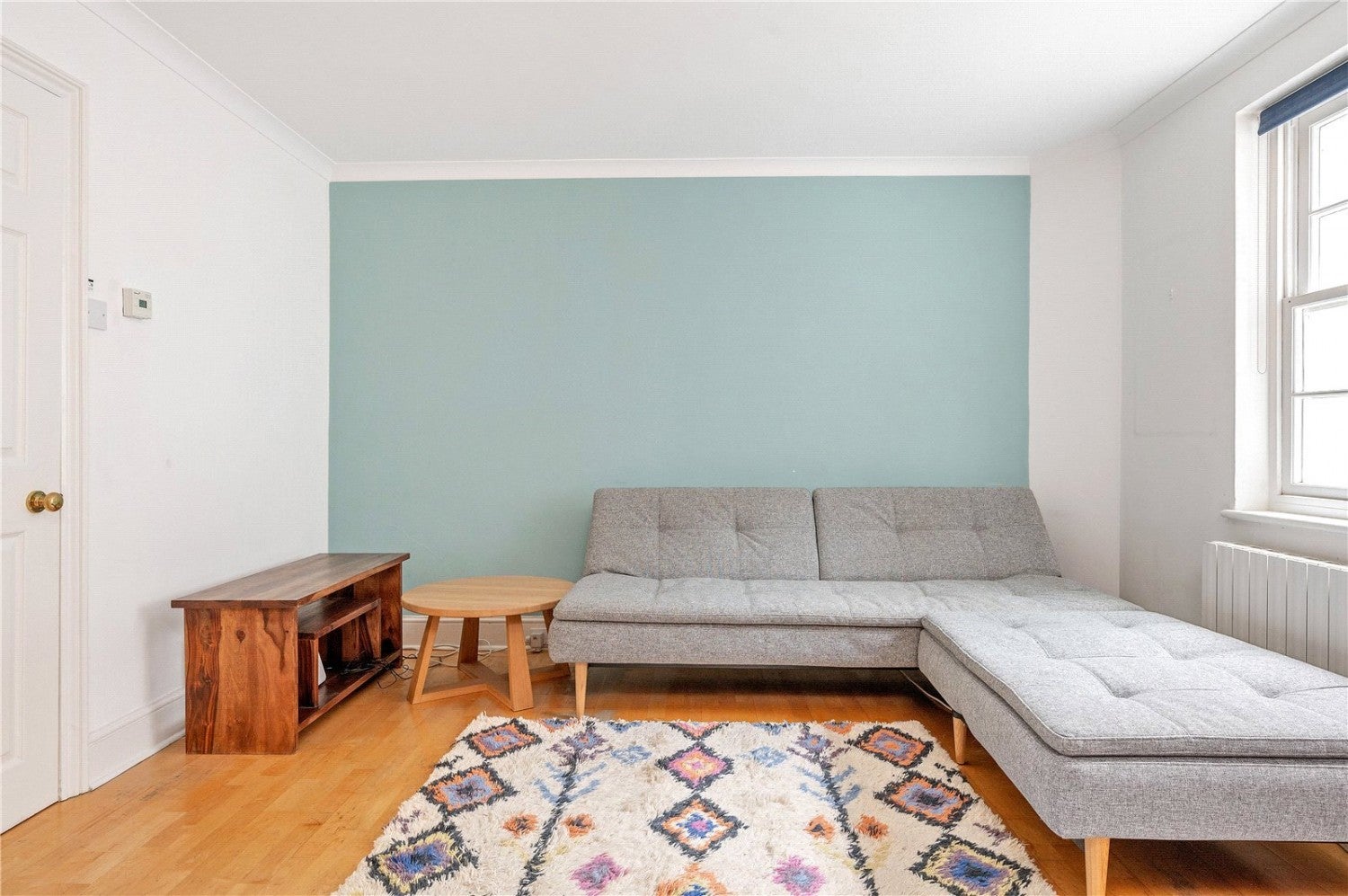 Flat Noel Road in Greater London