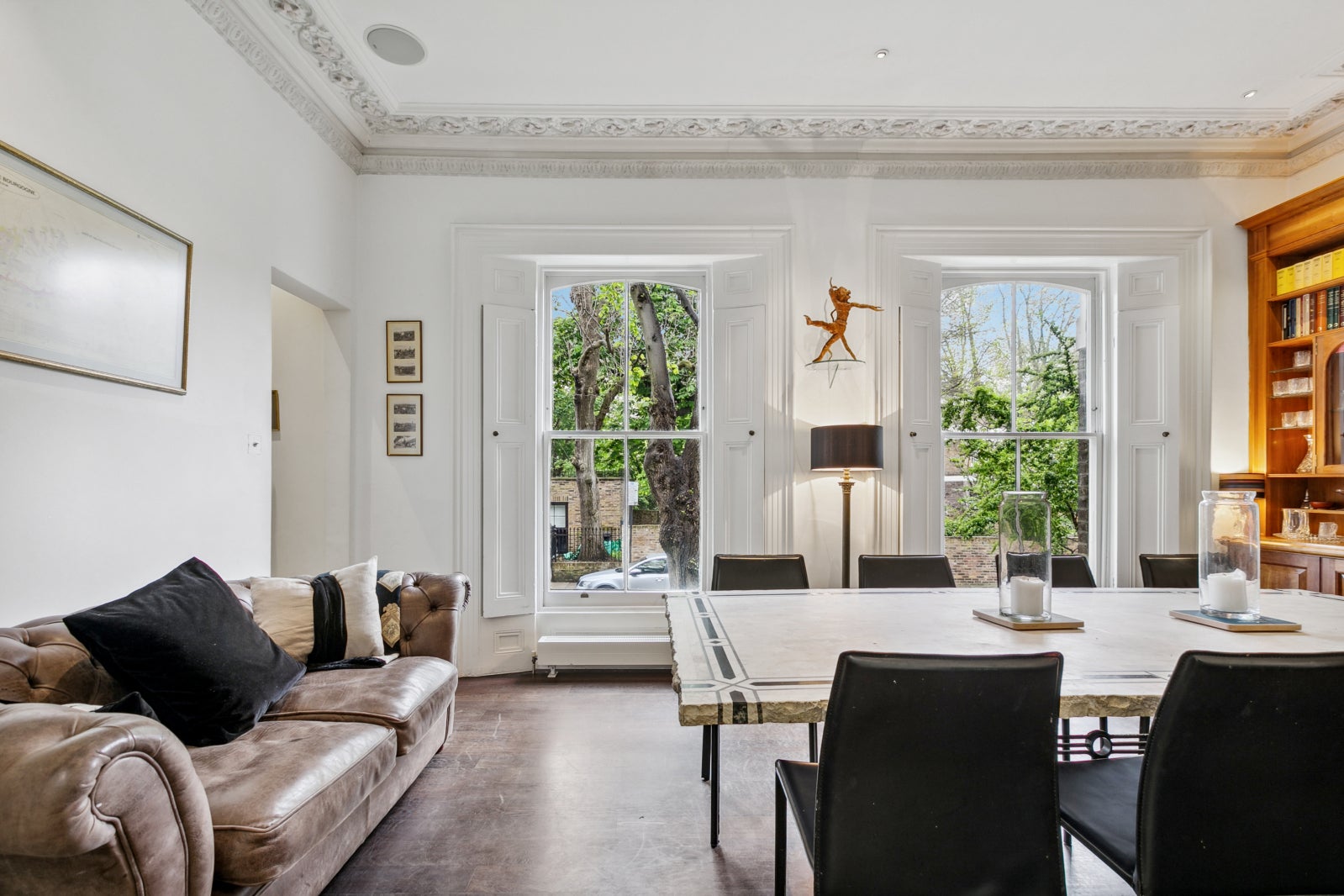 Flat Alwyne Place in Greater London
