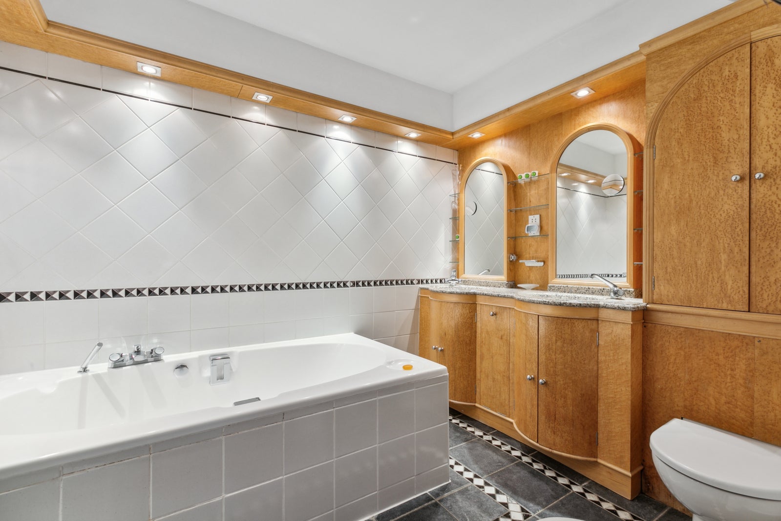 Flat Alwyne Place in Greater London