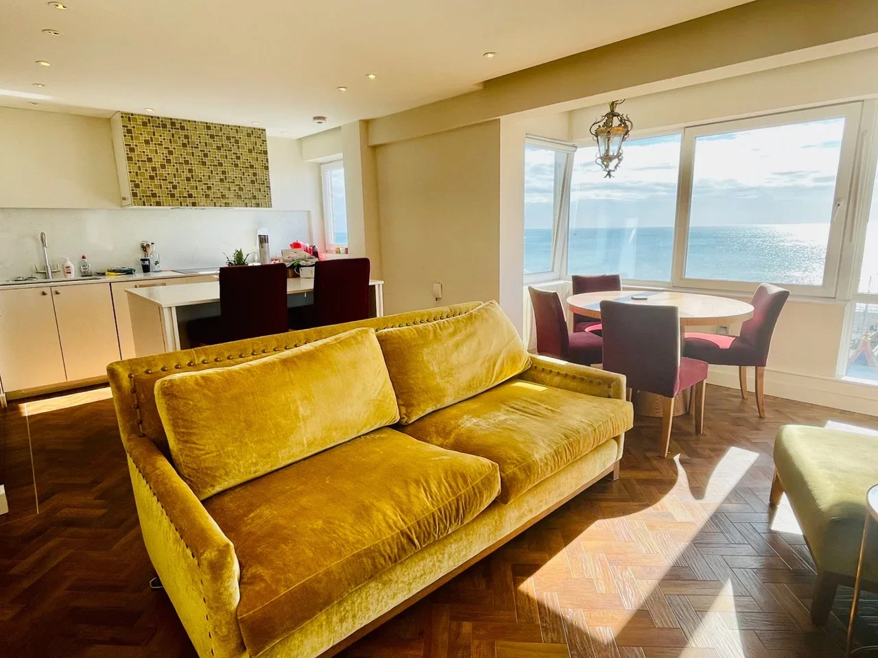 Flat Marine Parade in Brighton