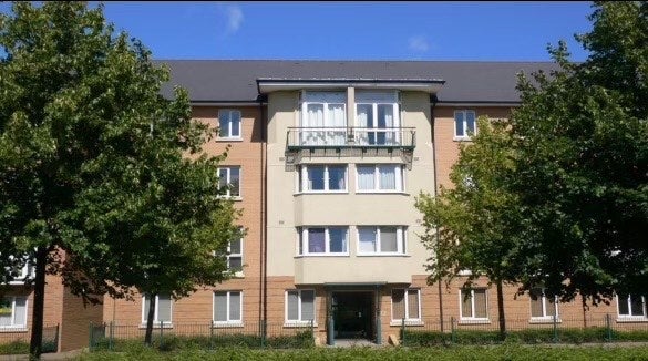 Room Lloyd George Avenue in Cardiff