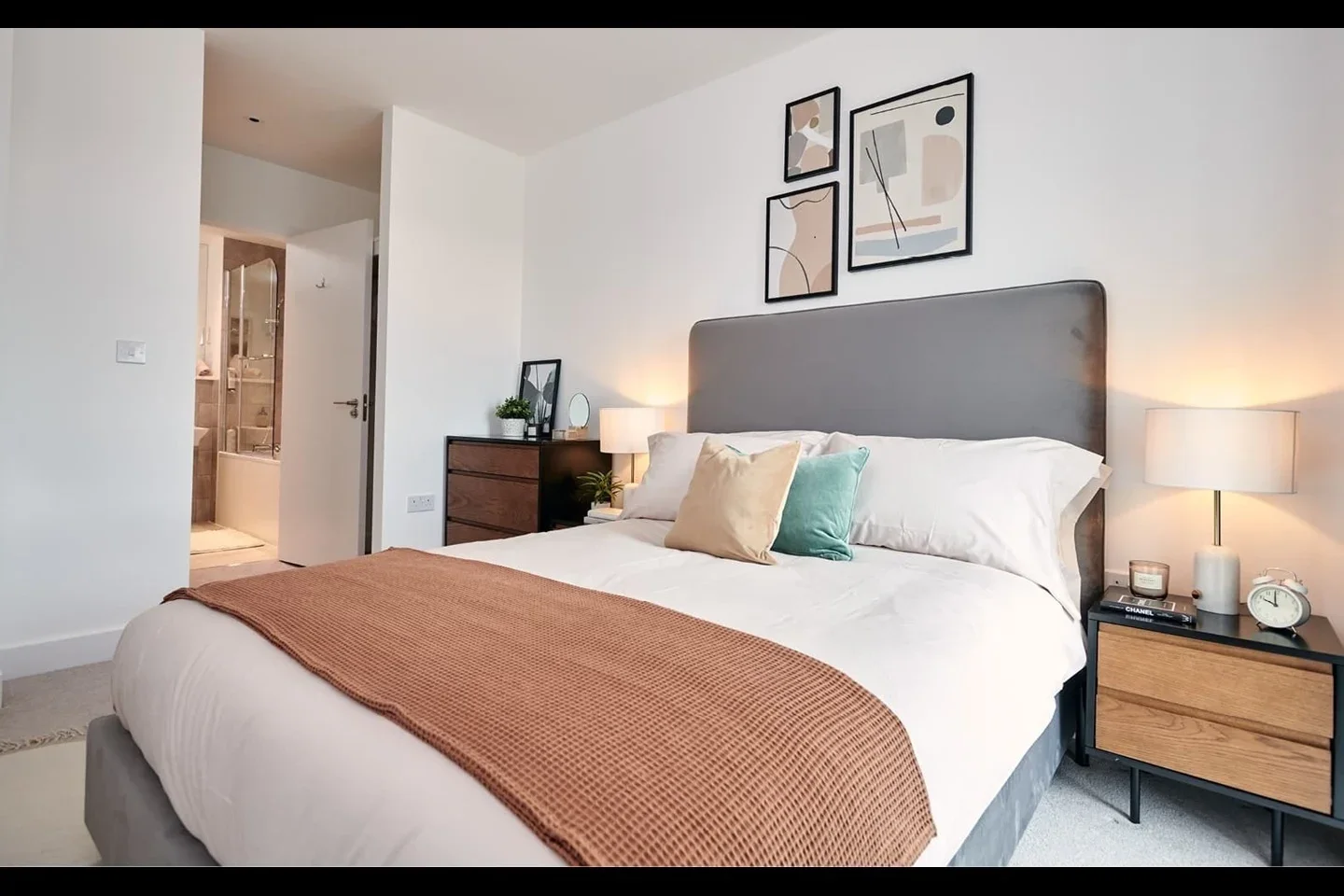 Room Barking Wharf Square in Greater London