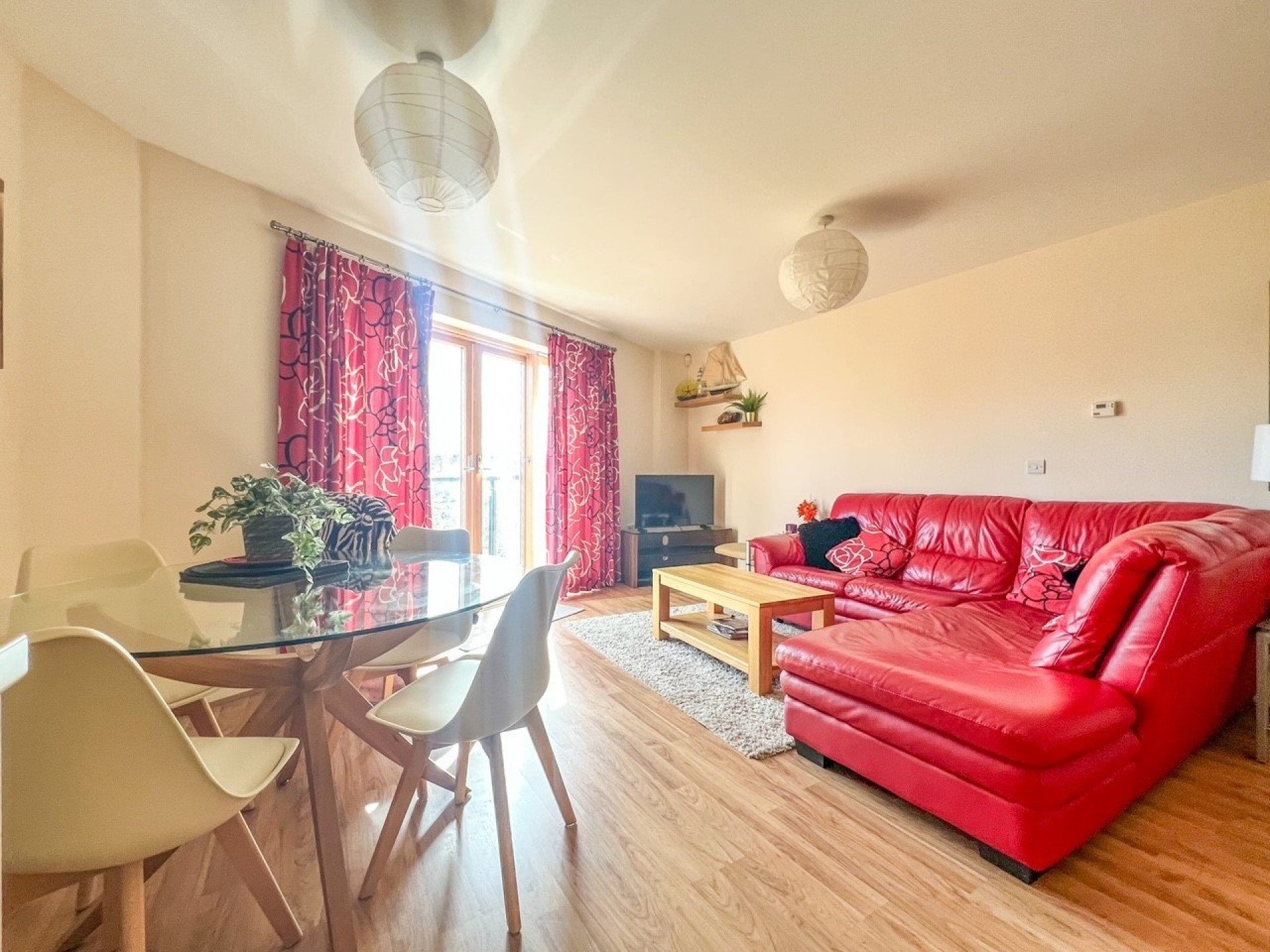 Flat Lockside in Bristol
