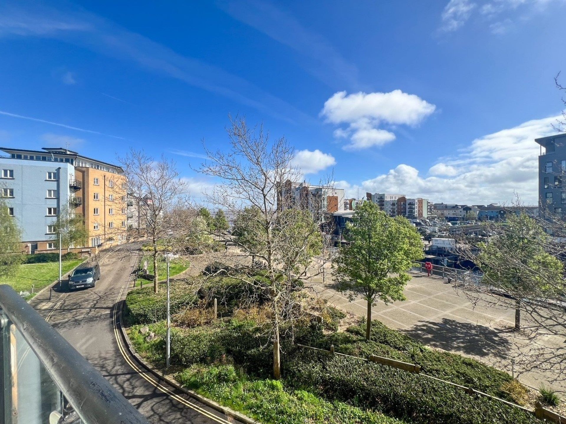 Flat Lockside in Bristol