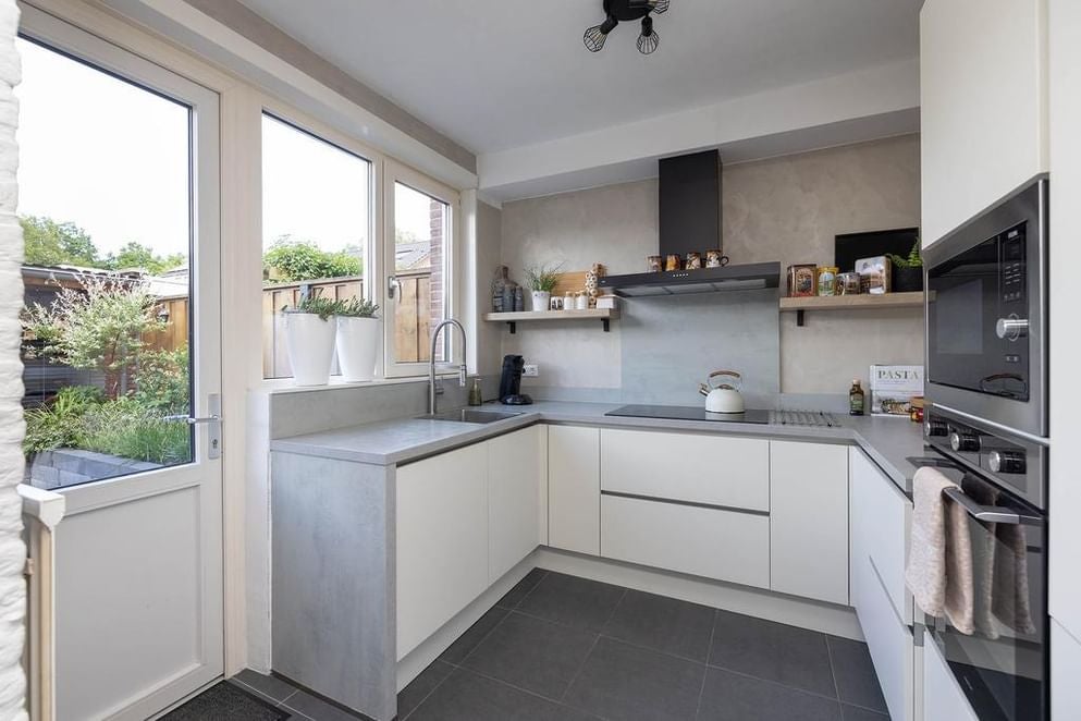 Hoekwoning te koop: Jhr. van Coeverdenstraat 20, Oldenzaal