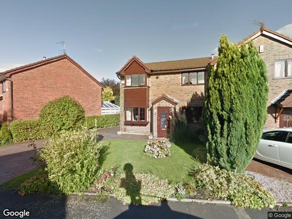 House Pimmcroft Way in Trafford