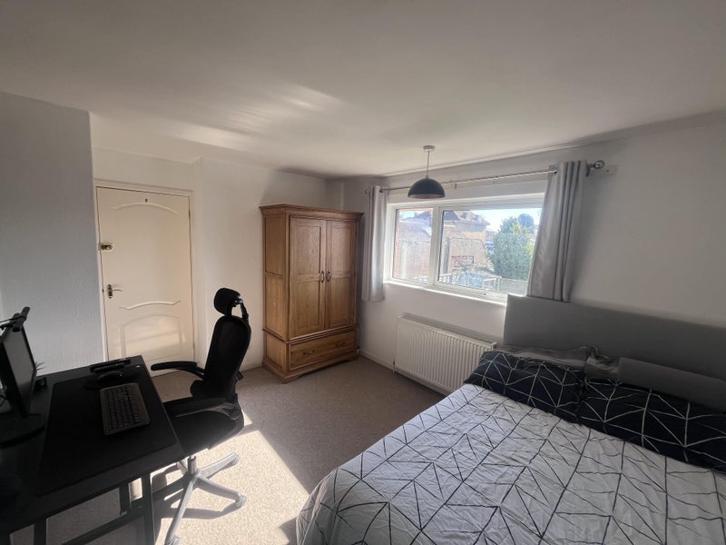 Room Brockhurst Gardens in Bristol