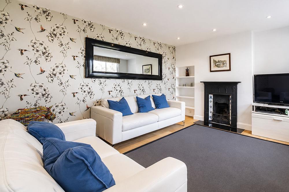 Flat Chester Gate in Greater London