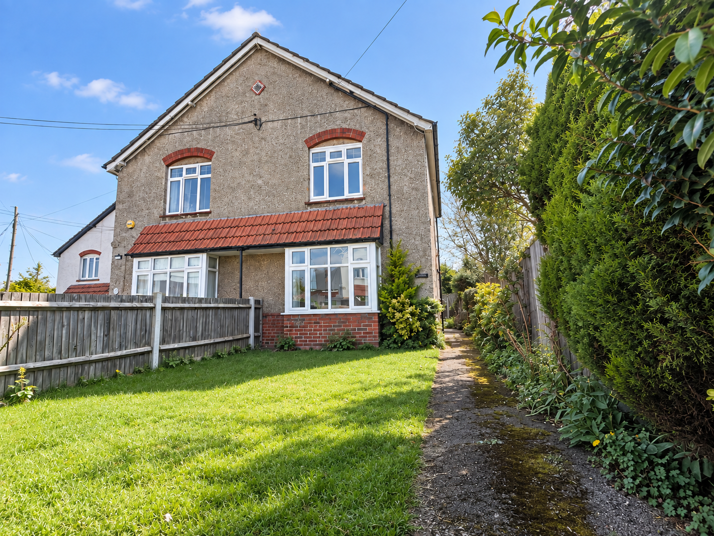 Flat Norton Road in Woodley