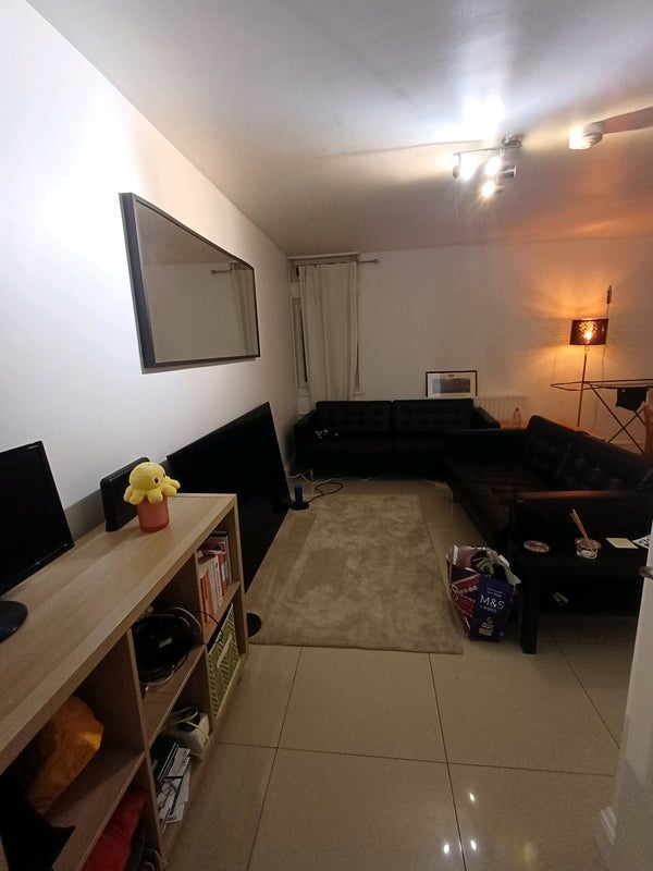 Room Cedars Road in Greater London
