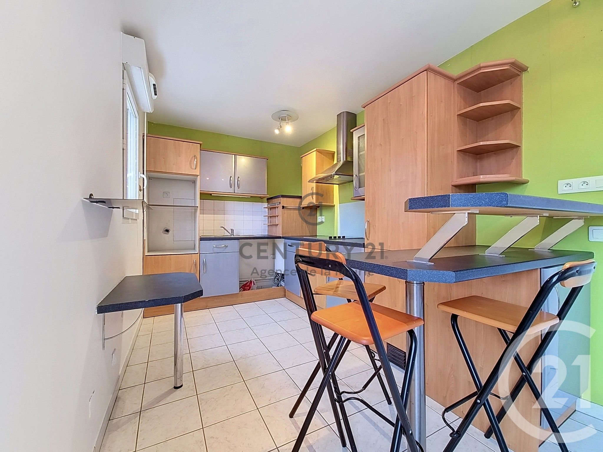 Flat Rue Verrollot / Rue Verollot in Ivry-sur-Seine