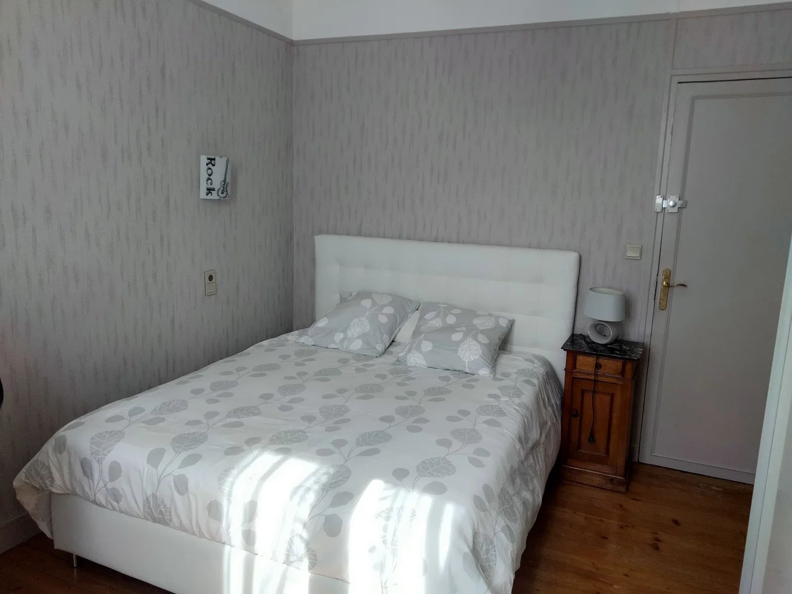 Room Rue de la Marne in Mantes-la-Jolie
