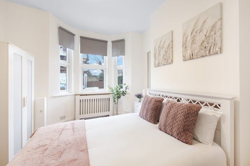 Room Seaford Road in Greater London