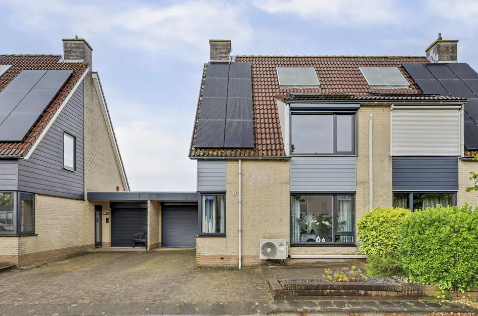 Huis Willem Alexanderstraat 8 in Zwartewaal
