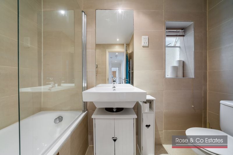 Flat Maida Vale in City of Westminster