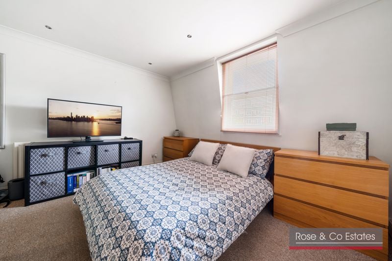 Flat Maida Vale in City of Westminster