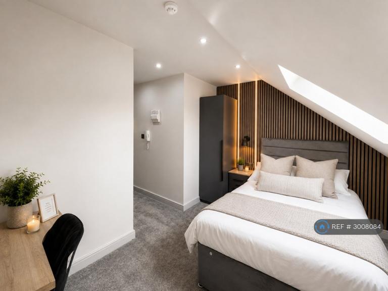 Room Park Road in North West Leicestershire