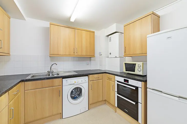 Flat Wilton Road in City of Westminster