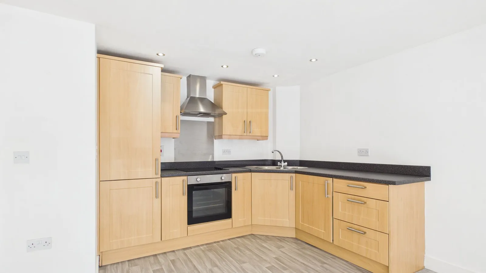 Flat Cantilever Gardens in Warrington