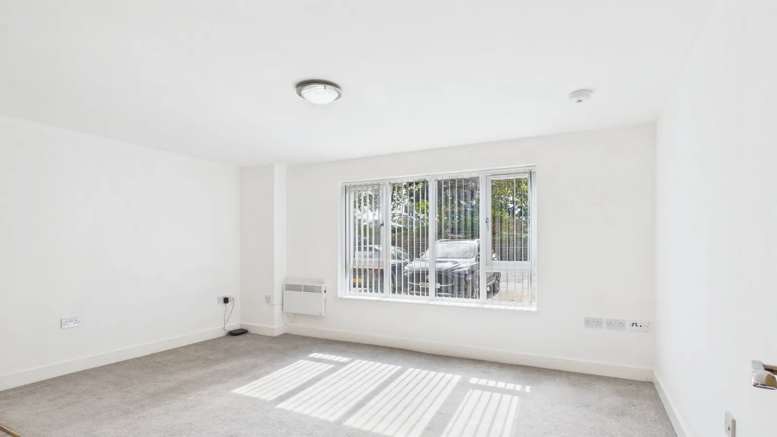 Flat Cantilever Gardens in Warrington