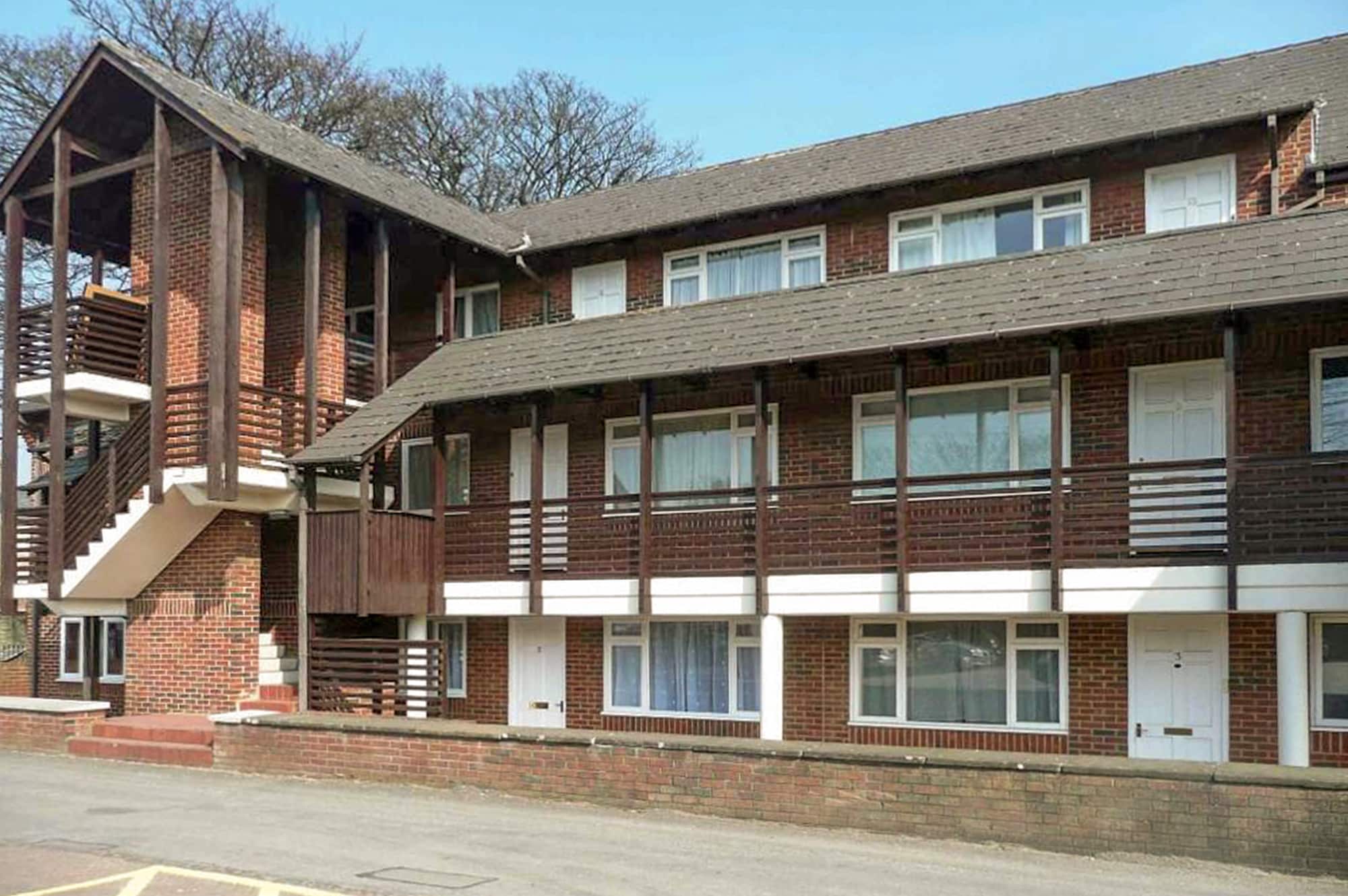 Flat Arlington Court in West Suffolk