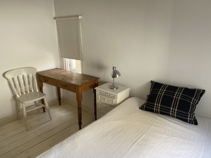 Room Friston Street in Greater London