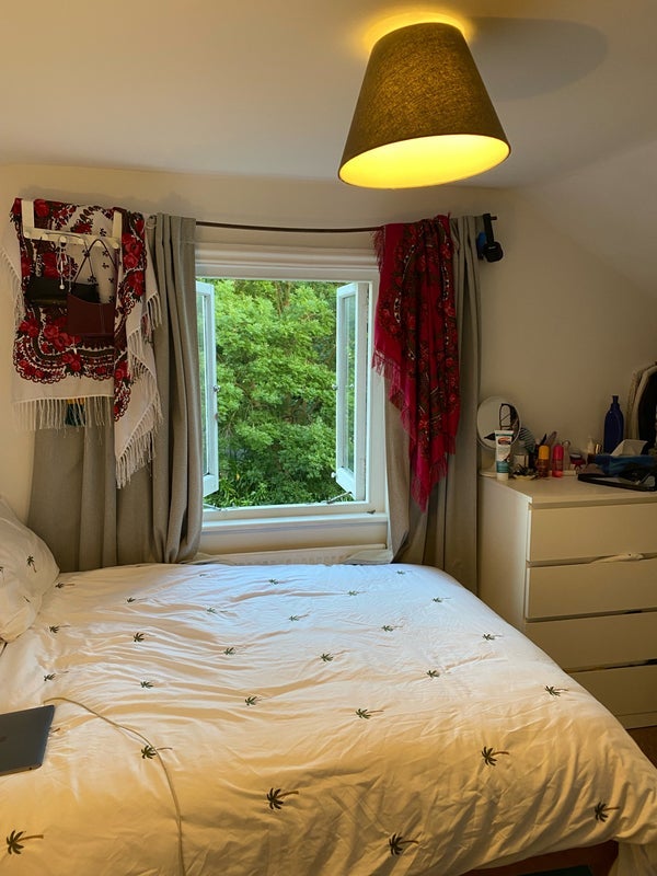 Room Coldharbour Lane in Greater London