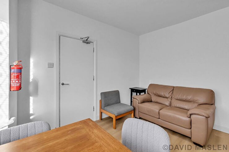Room Lewes Road in Brighton
