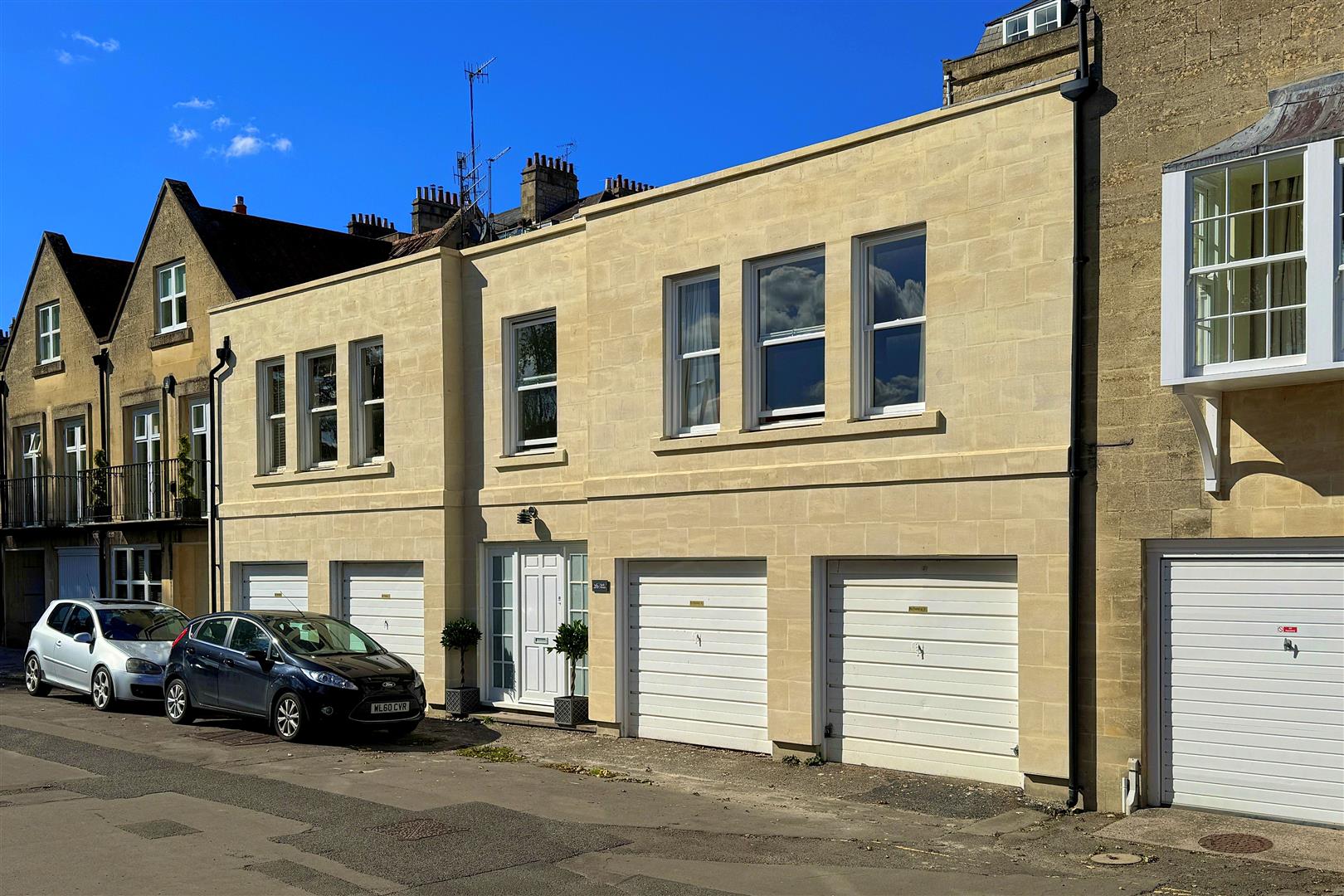 Flat Haycombe Drive in Bath
