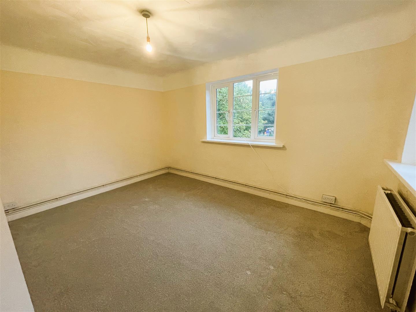 Flat Hulse Road in Southampton