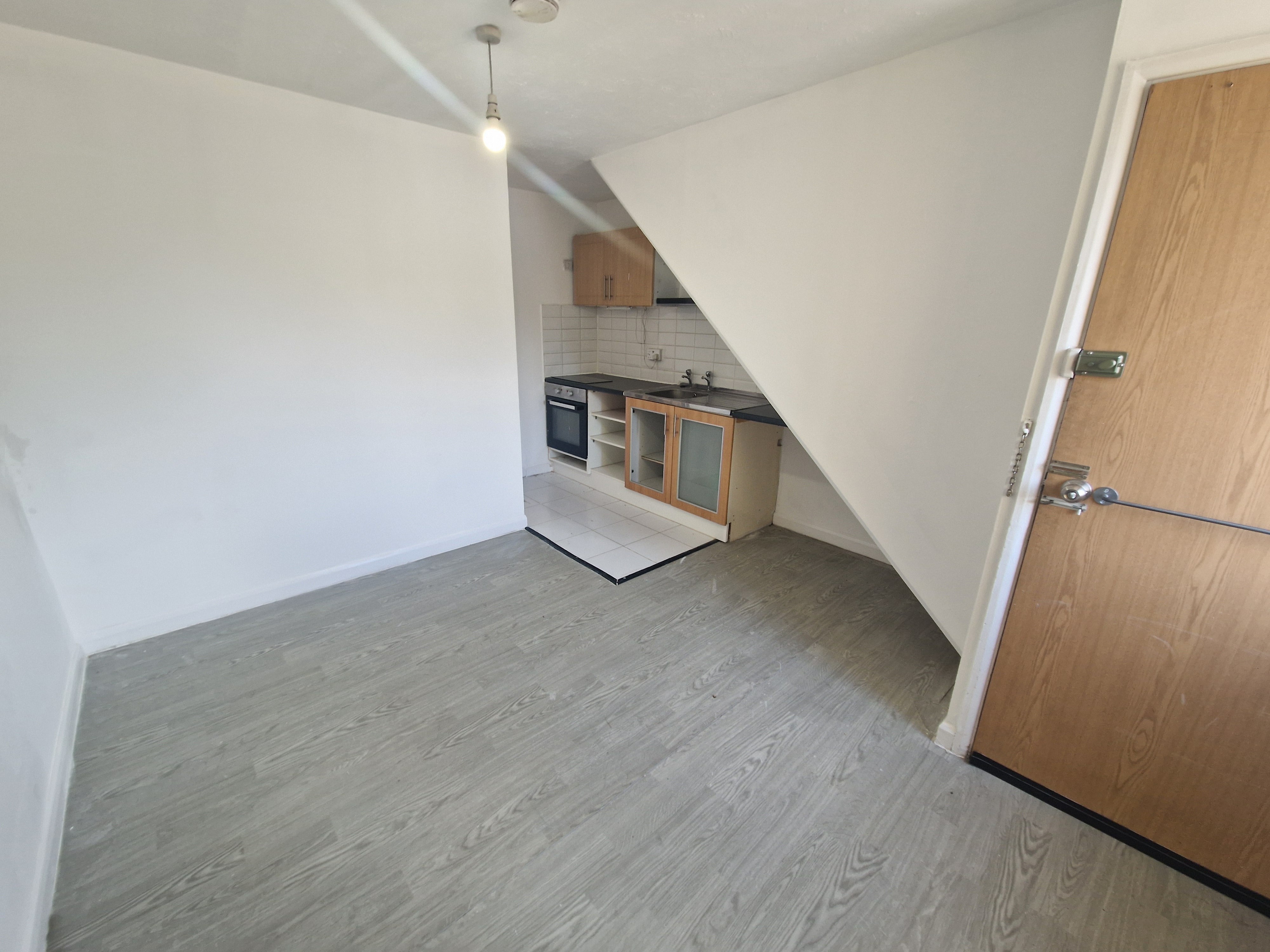 Flat Radlett Road in St Albans