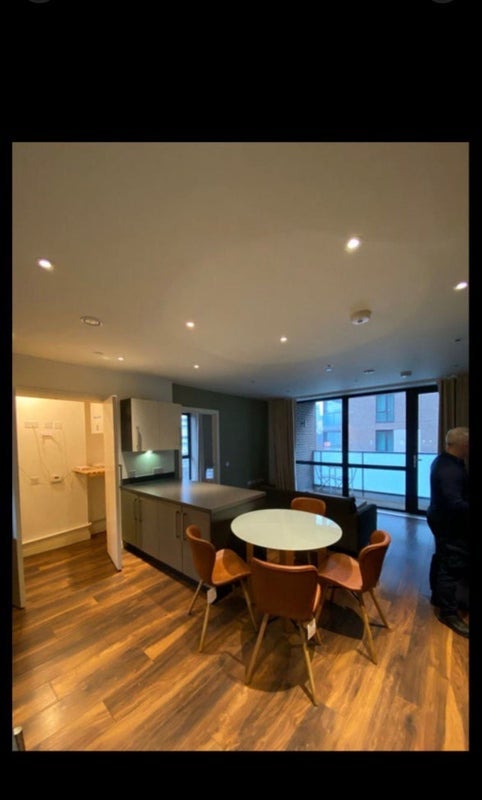 Room New Village Avenue in Greater London