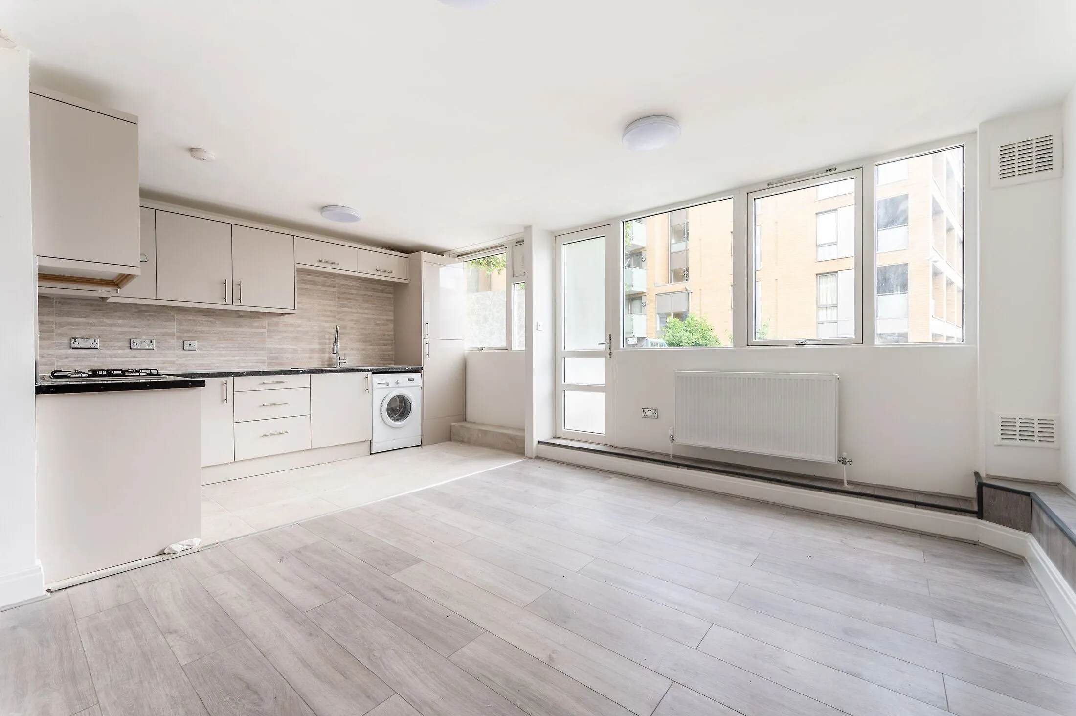 Flat Aytoun Place in Greater London