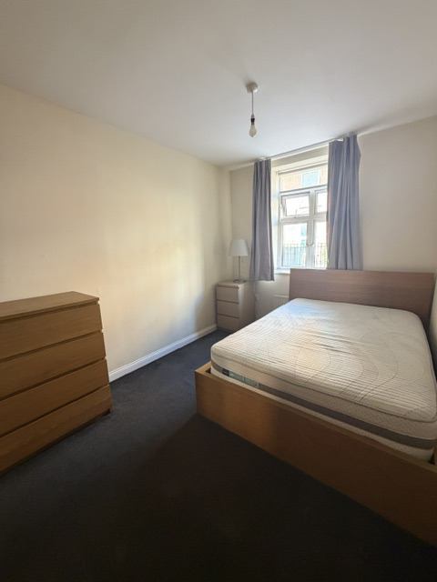 Room Chilton Grove in Greater London
