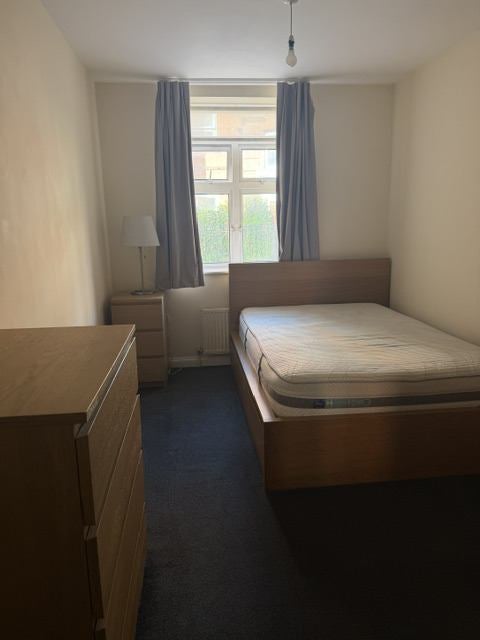 Room Chilton Grove in Greater London