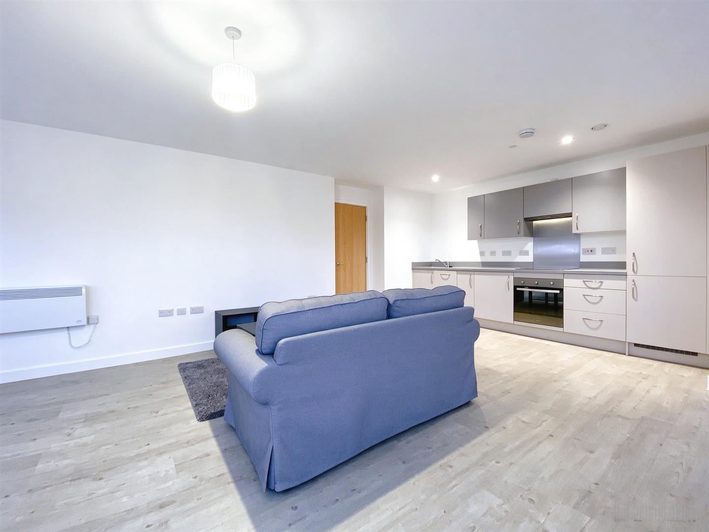 Flat Furness Quay in Salford