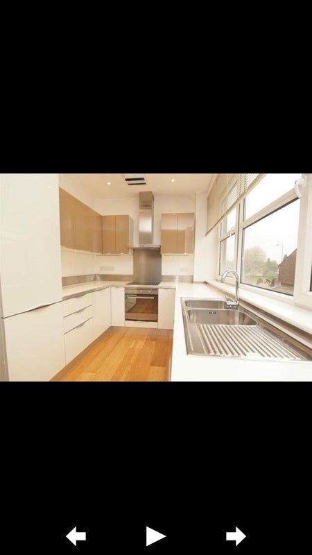 Room Croydon Road in Greater London