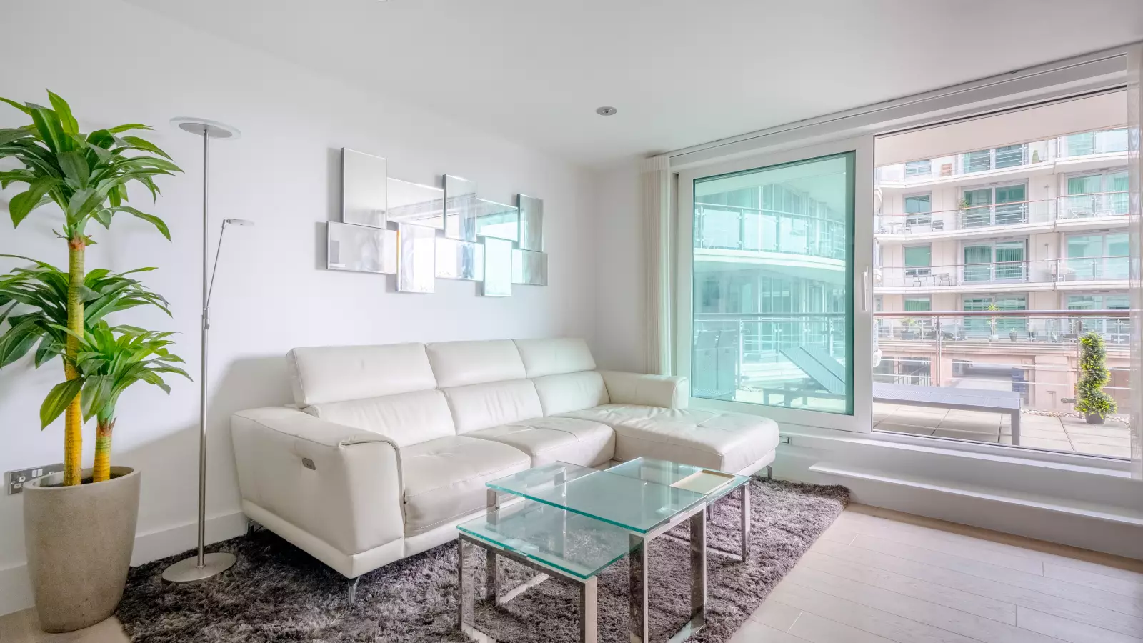 Flat Wandsworth Road in Greater London