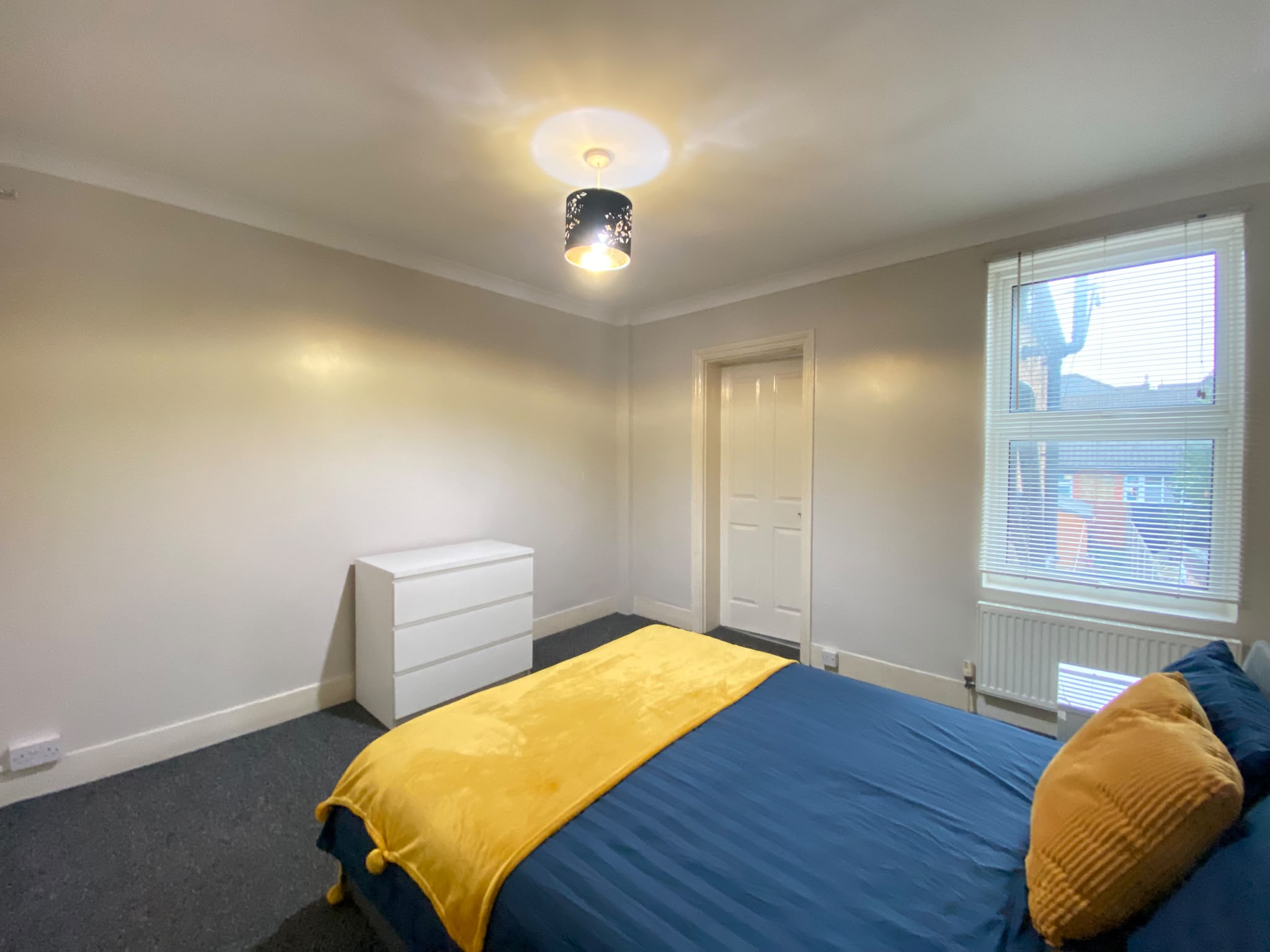 Room Holland Road in Maidstone