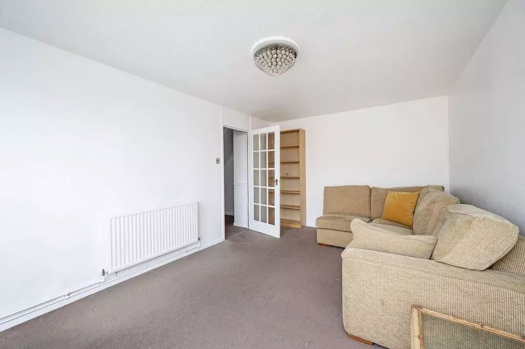 Room Mansford Street in Greater London