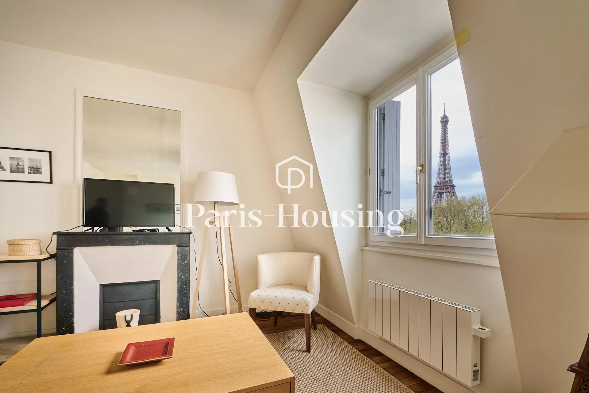 Appartement Rue Gaston de Saint-Paul à Paris