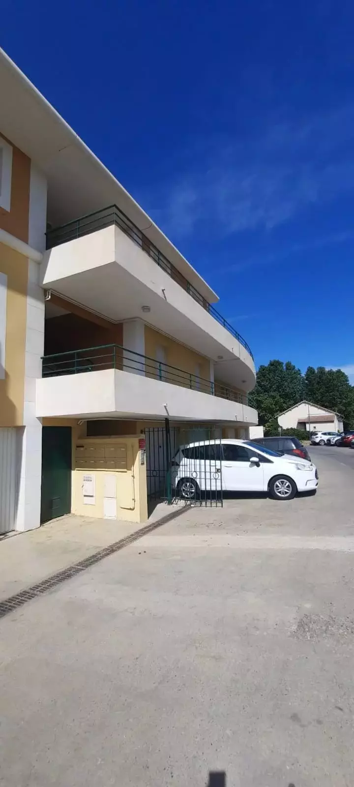 Flat Rue Joseph Pasteur in Gréasque