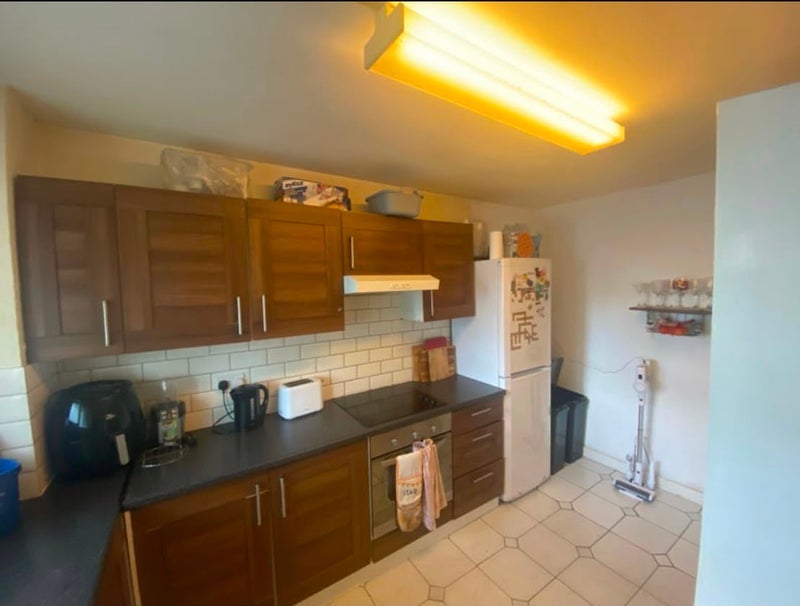 Room Statham Grove in Greater London