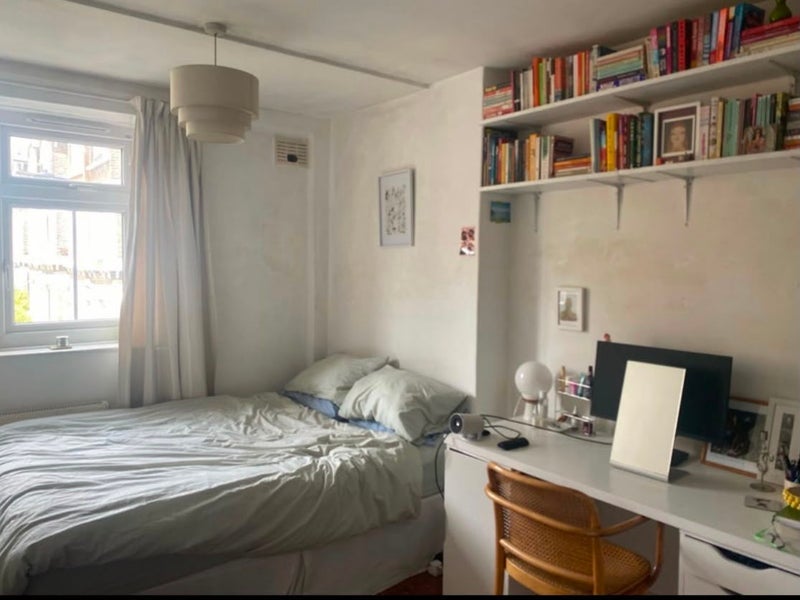 Room Statham Grove in Greater London