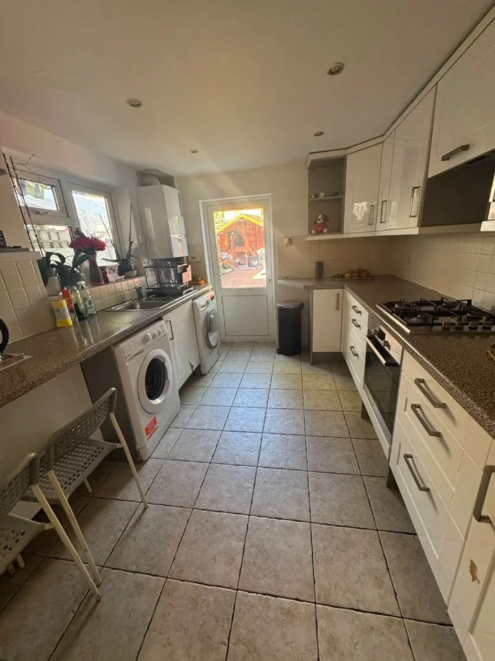 House Peel Road in Greater London