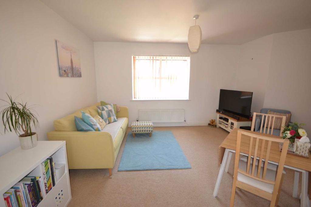 Flat Howards Way in Northampton