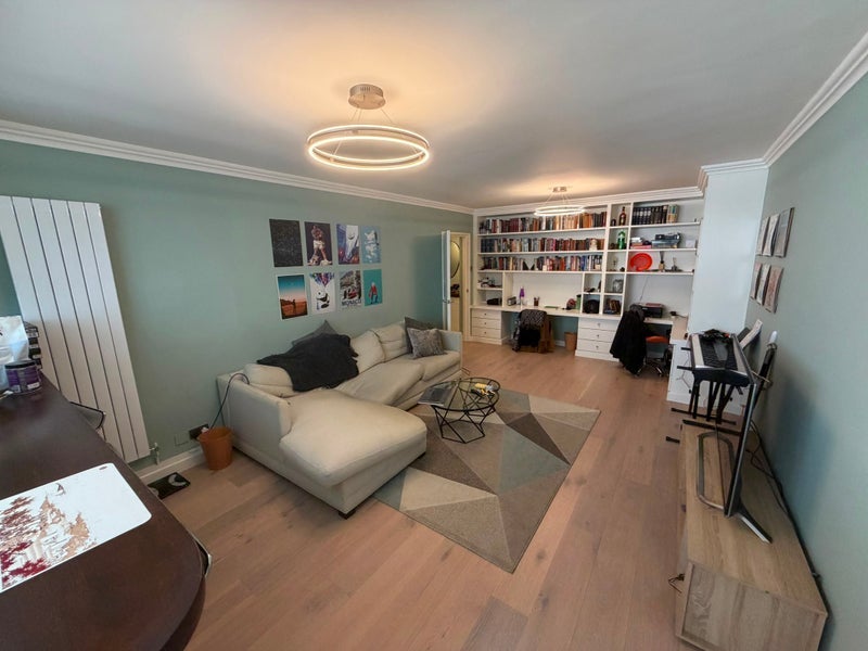 Room Marigold Alley in Greater London
