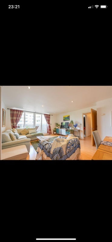 Room Booth Road in Greater London
