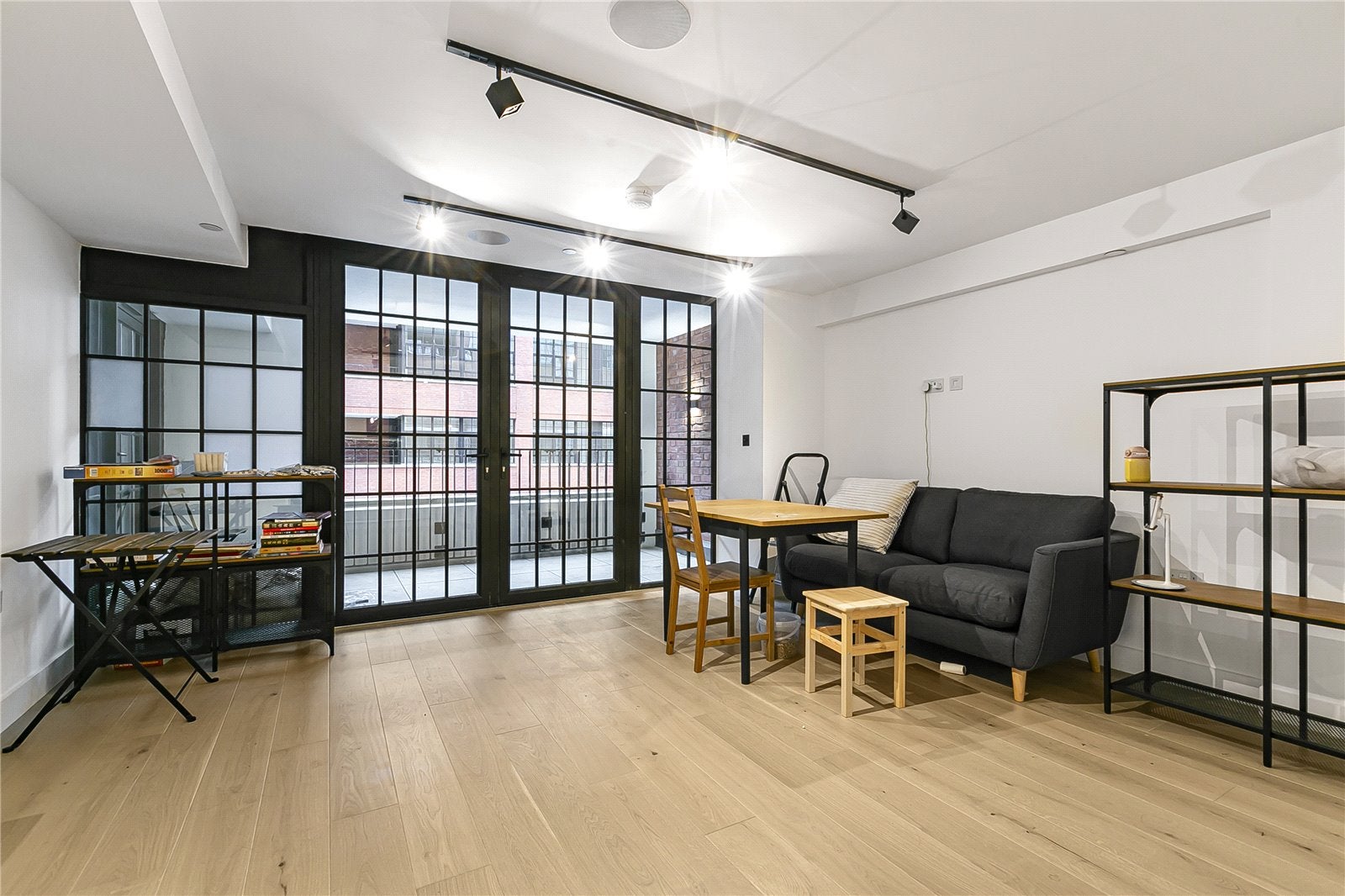 Flat New Tannery Way in Greater London