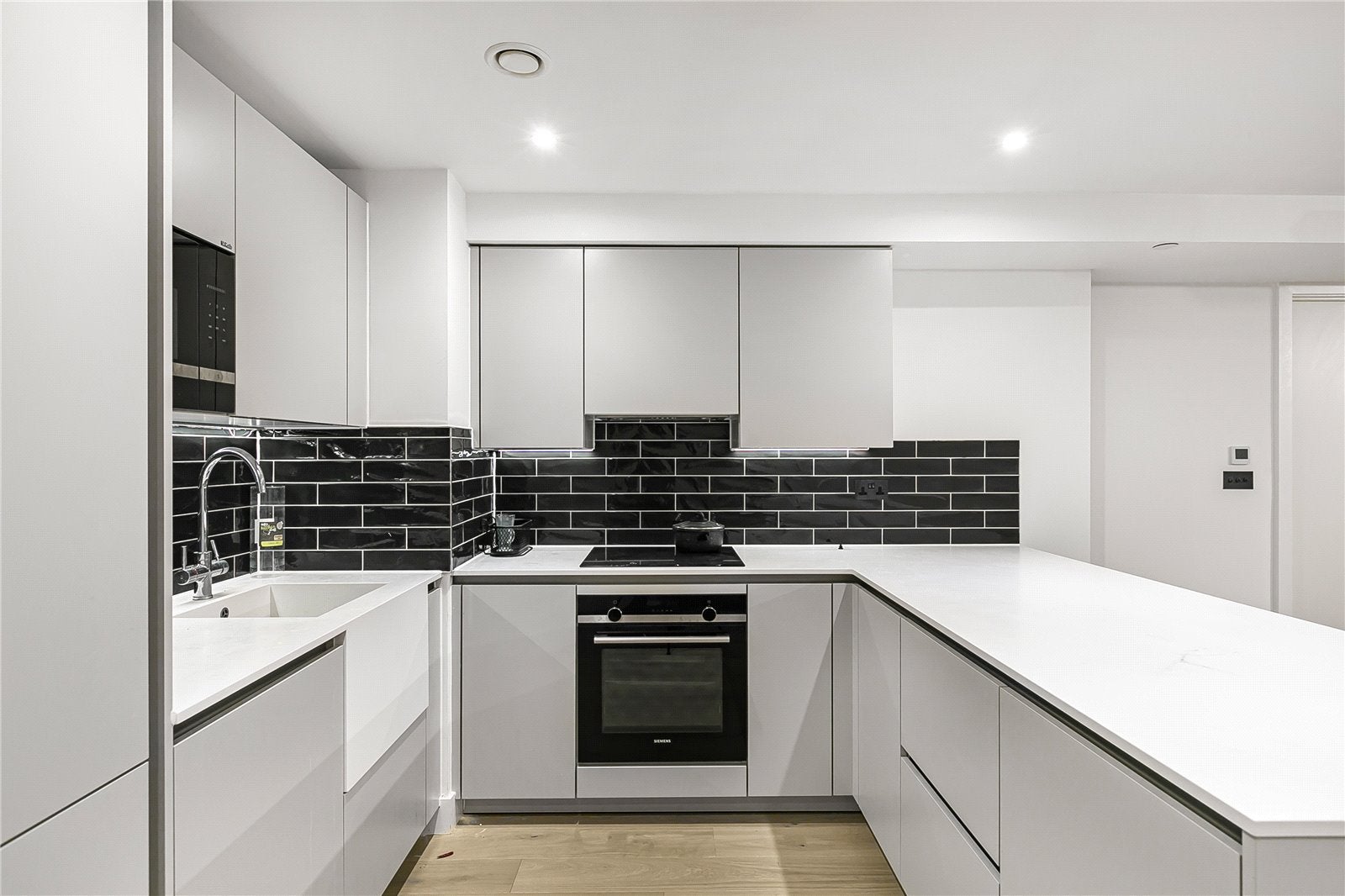 Flat New Tannery Way in Greater London